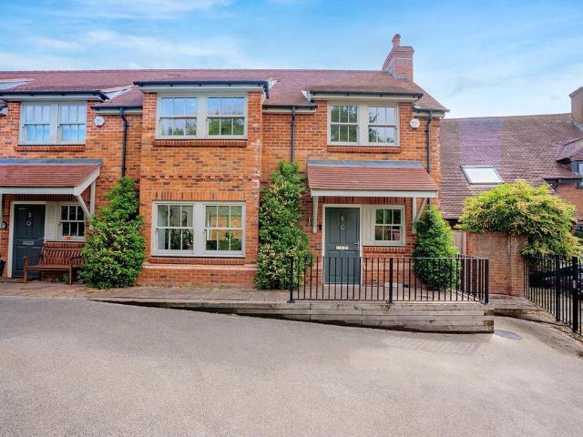 House for sale in Beaconsfield, Penn Bottom