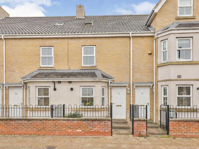 House for sale in Heigham Grove, East Bank