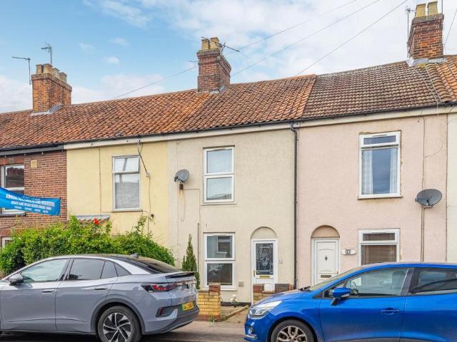 House for sale in New Catton, East Bank
