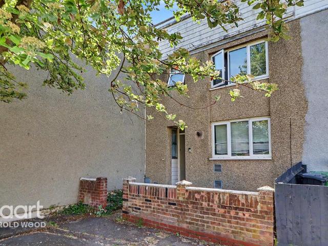 House for sale in Harold Hill, Greater London