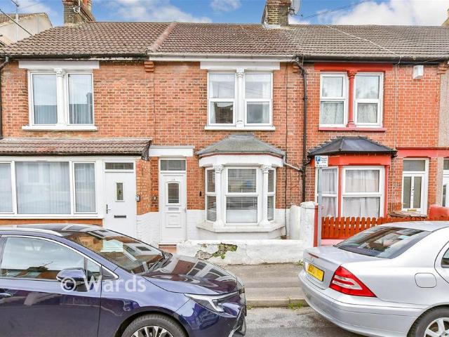 House for sale in Brompton, Gillingham