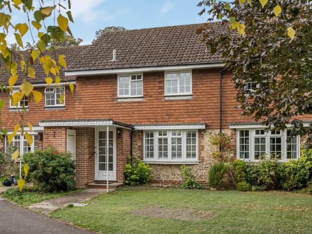 House for sale in Effingham, Guildford