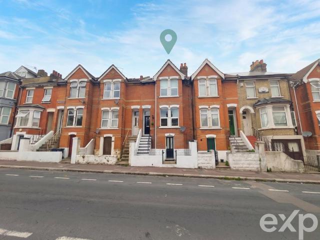 House for sale in Chatham