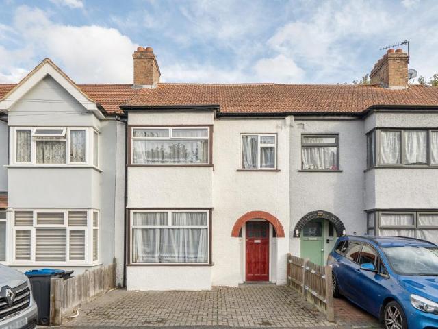 House for sale in London Borough of Merton, Mitcham