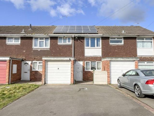 House for sale in Aldersley, West Midlands