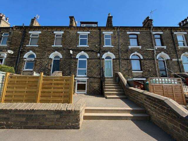 House for sale in Priestthorpe, Crossflatts
