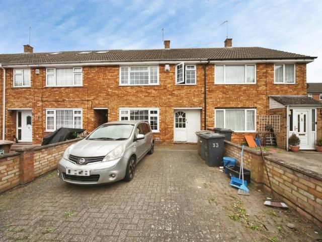 House for sale in Lewsey Farm, Luton