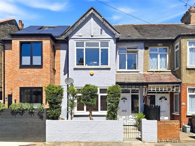 House for sale in Greater London