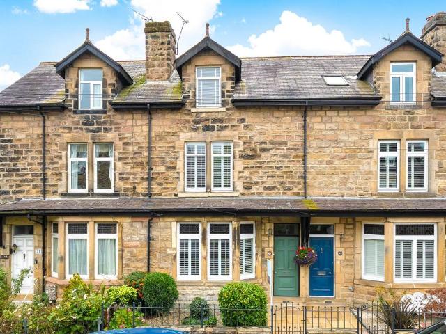 House for sale in Harlow, Harrogate
