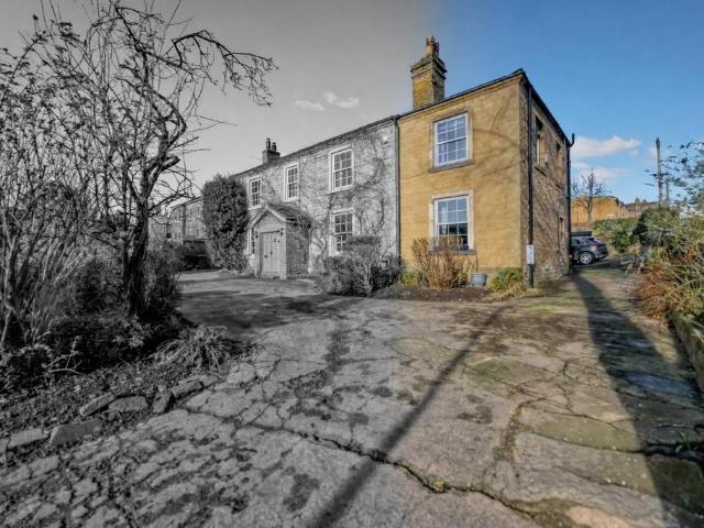 House for sale in Cleckheaton, West Yorkshire