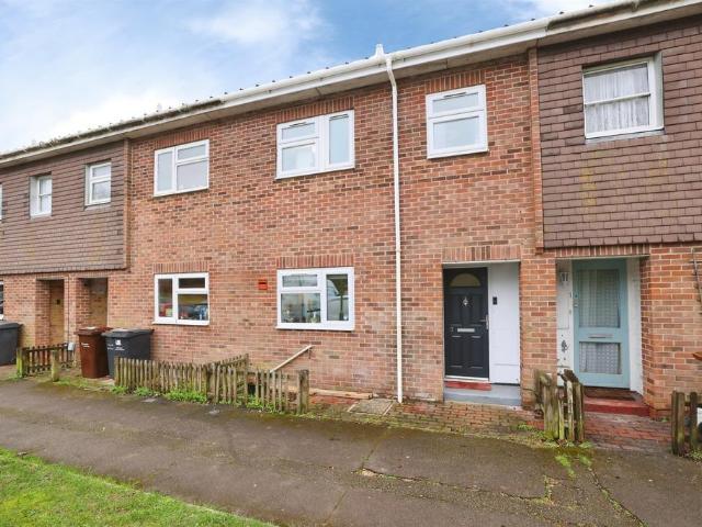 House for sale in Saxon Fields, Barton Stacey