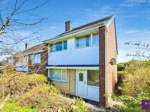 House for sale in Greasbrough, South Yorkshire