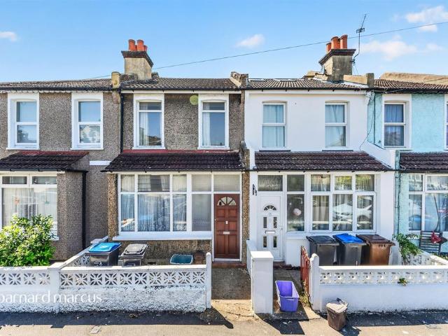 House for sale in London Borough of Merton, Mitcham