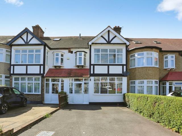 House for sale in West Wickham, Greater London