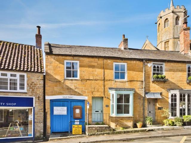 House for sale in Moor, South Petherton