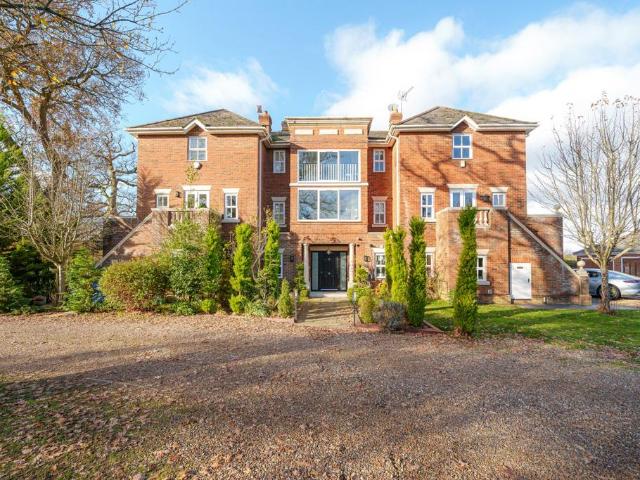 House for sale in Iver, Iver Heath