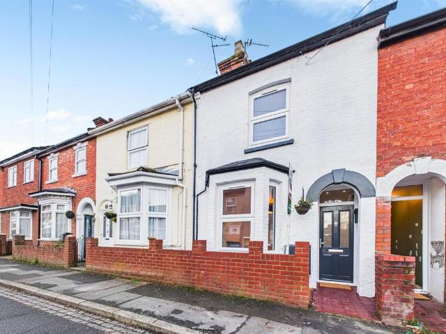 House for sale in Quarrendon, Aylesbury
