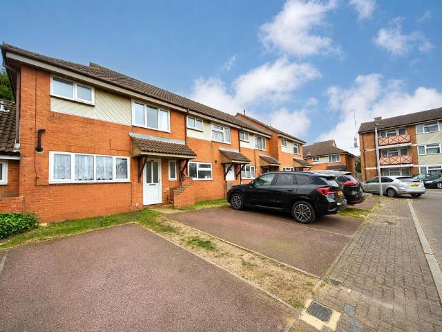 House for sale in Lewsey Farm, Luton
