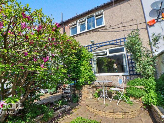 House for sale in Potters Corner, East Midlands