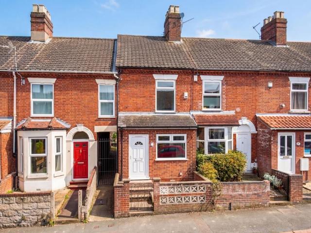 House for sale in New Catton, East Bank