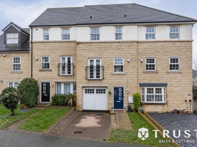 House for sale in Dewsbury, West Yorkshire