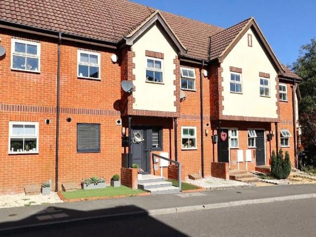 House for sale in Westcroft, Milton Keynes