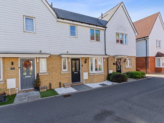 House for sale in Isles Quarry West, Tonbridge and Malling
