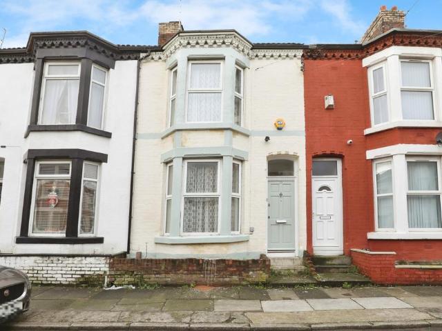 House for sale in Cabbage Hall, Calderstones