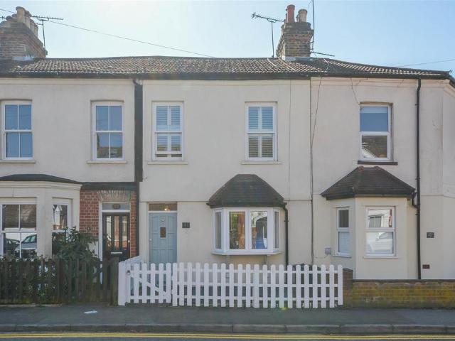 House for sale in The Galleries, Navestock Side