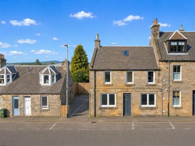 House for sale in Kinross, Scotland