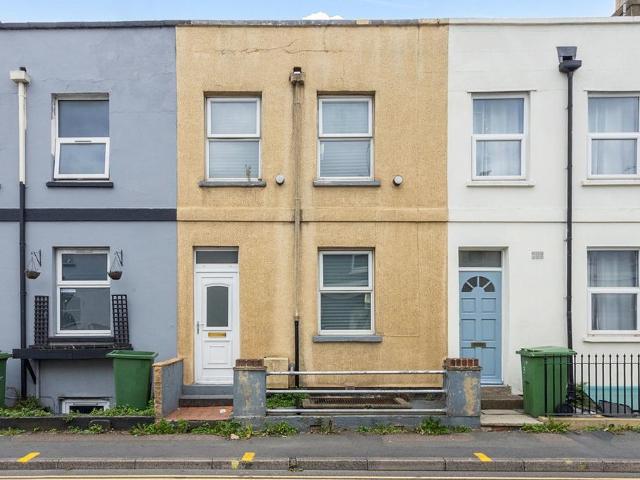 House for sale in Marle Hill, Cheltenham