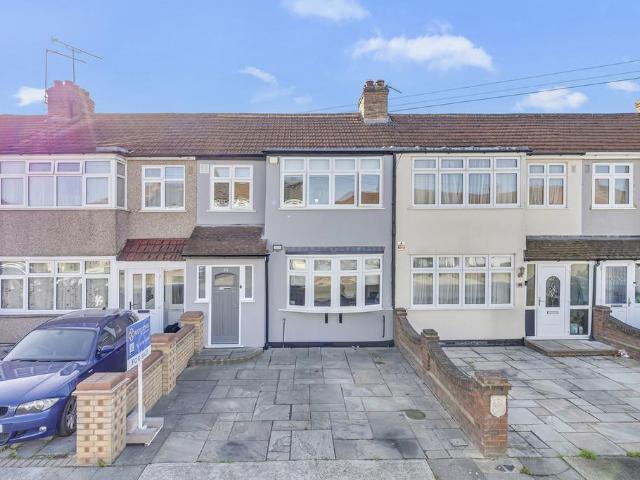 House for sale in London Borough of Havering, Greater London