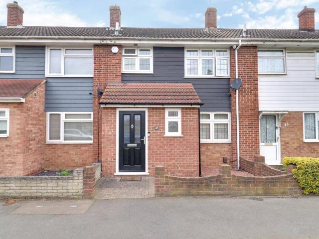 House for sale in Rainham, Greater London