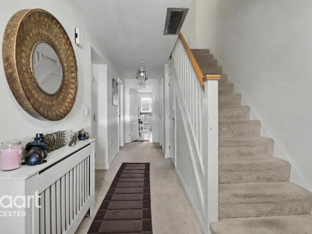 House for sale in New Humberstone, Leicester