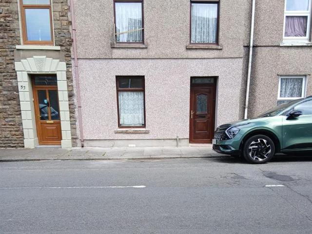 House for sale in Morfa, Llanelli