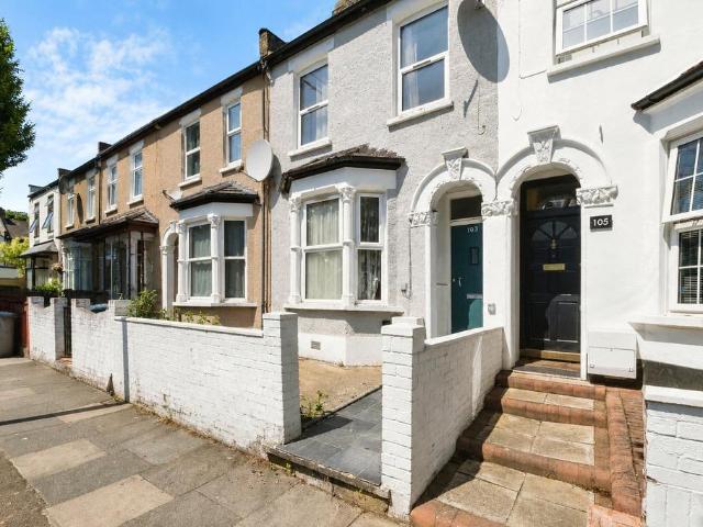 House for sale in Upton Park, Greater London