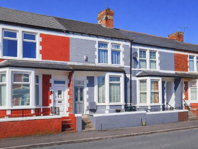 House for sale in Gibbonsdown, Barry