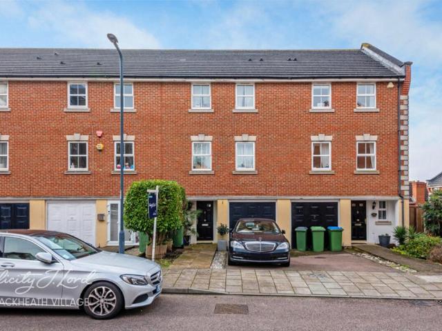 House for sale in Brook Hospital Estate, Greater London