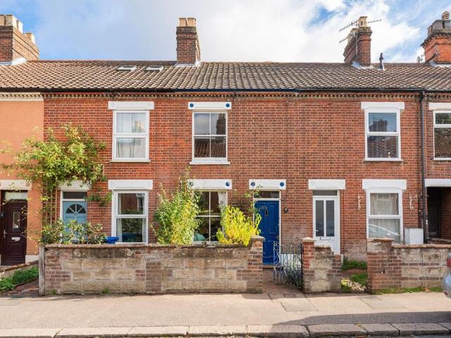 House for sale in Earlham Rise, East Bank