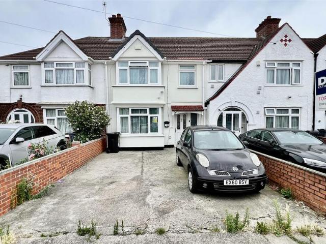 House for sale in London Borough of Hounslow, Greater London