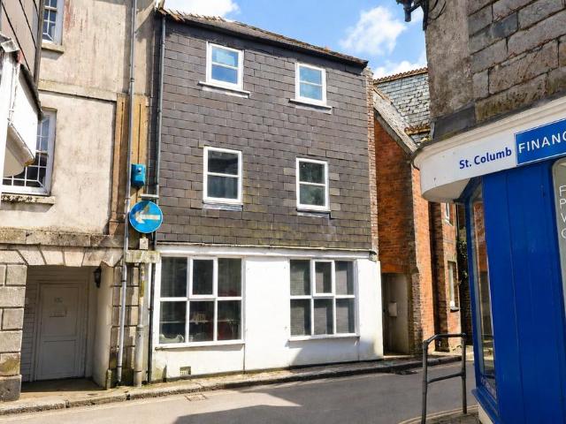 House for sale in Gluvian, St Columb Major