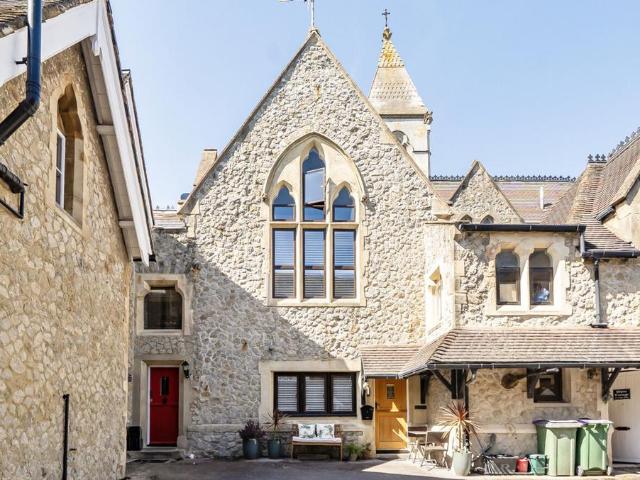 House for sale in Golden Valley, Folkestone