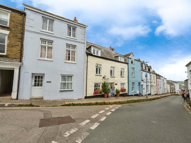 House for sale in Padstow, Cornwall