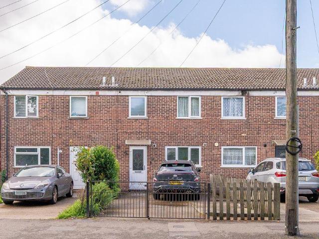 House for sale in Greater London