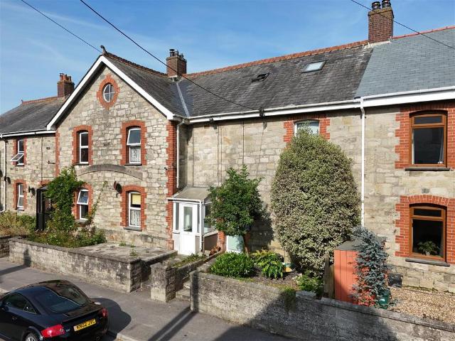 House for sale in Fraddon, Cornwall
