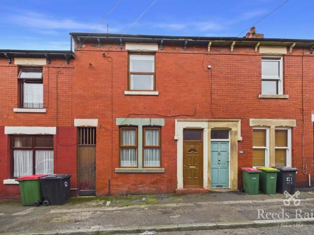 House for sale in Ingol, Preston