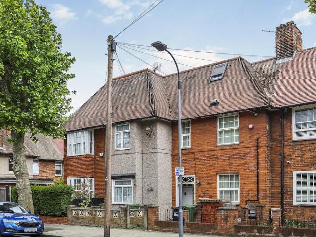 House for sale in Greater London