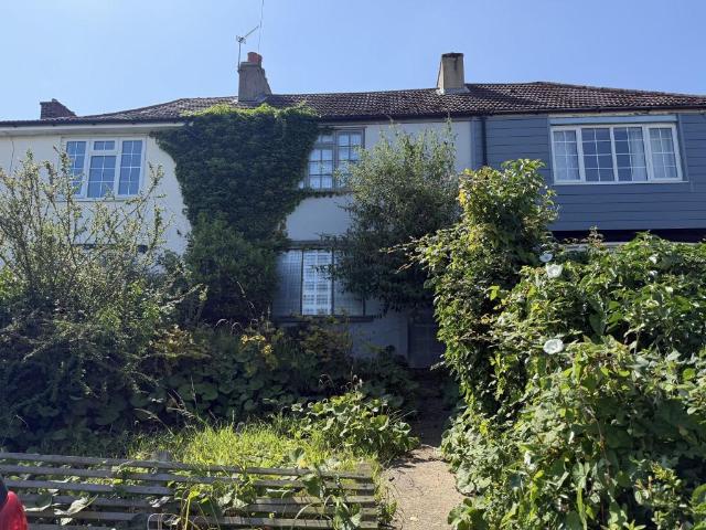 House for sale in Dale Hill, Essex