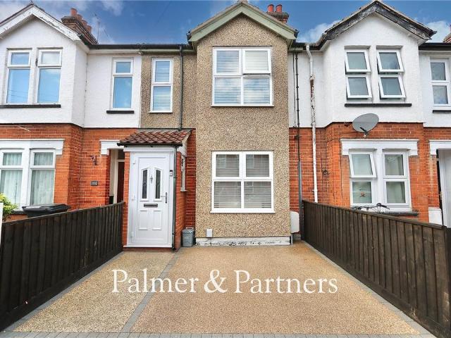 House for sale in California, Ipswich