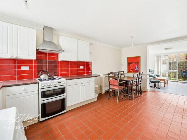 House for sale in Glyndon, Plumstead
